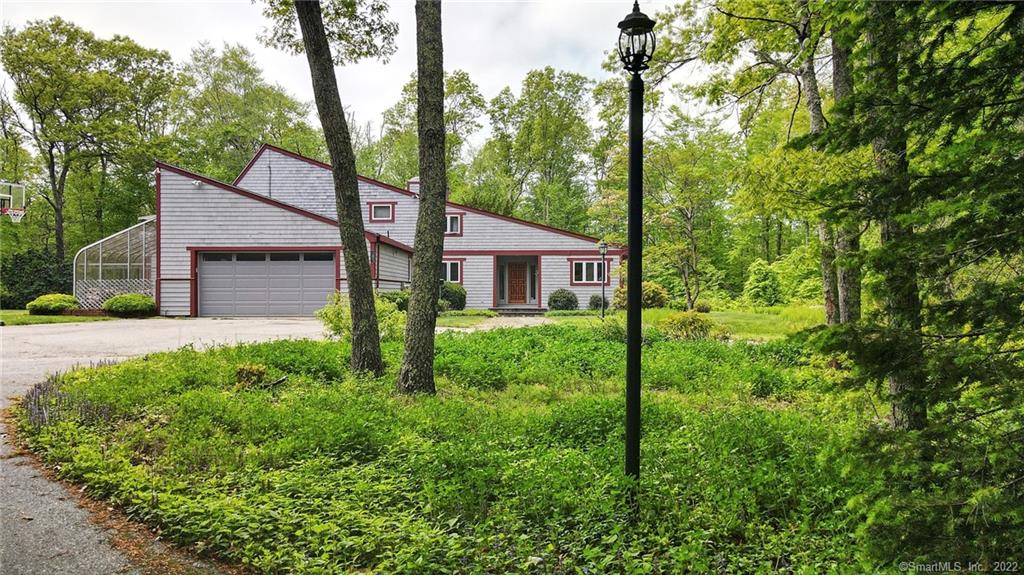 525 N Stonington Road Stonington CT 06378