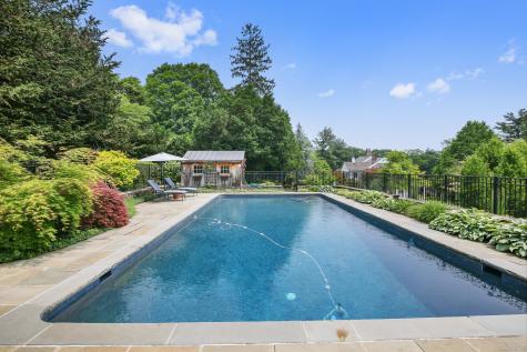 19 Skymeadow Drive Stamford CT 06903