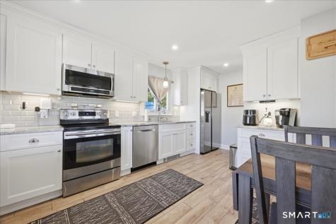 3 Cedar Street Waterford CT 06385