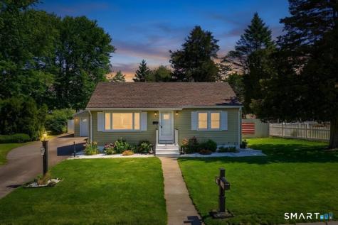 3 Cedar Street Waterford CT 06385