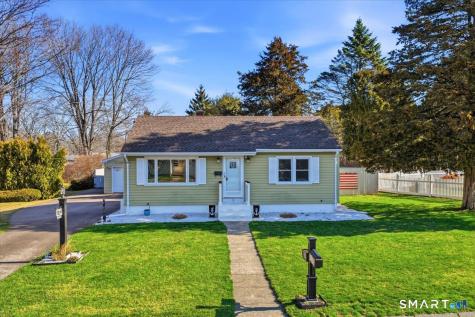3 Cedar Street Waterford CT 06385