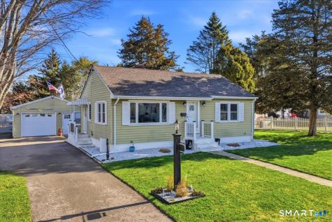 3 Cedar Street Waterford CT 06385