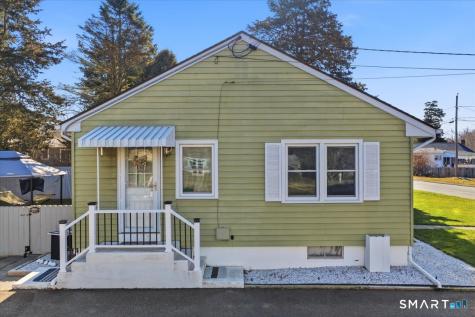 3 Cedar Street Waterford CT 06385