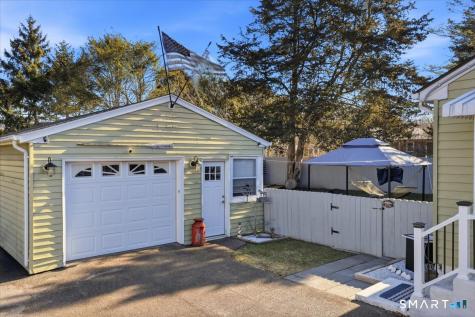 3 Cedar Street Waterford CT 06385