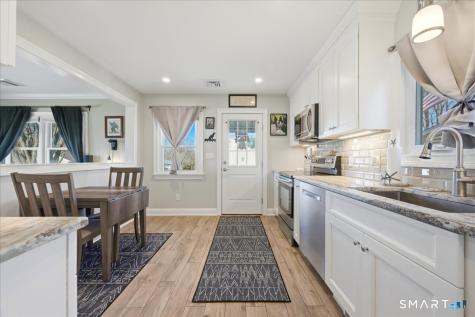 3 Cedar Street Waterford CT 06385