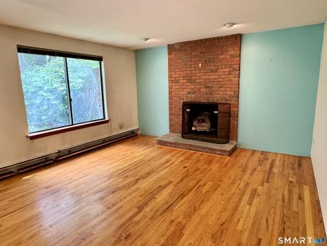 82 Timothy Terrace Windsor CT 06095