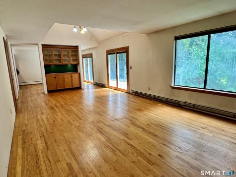 82 Timothy Terrace Windsor CT 06095