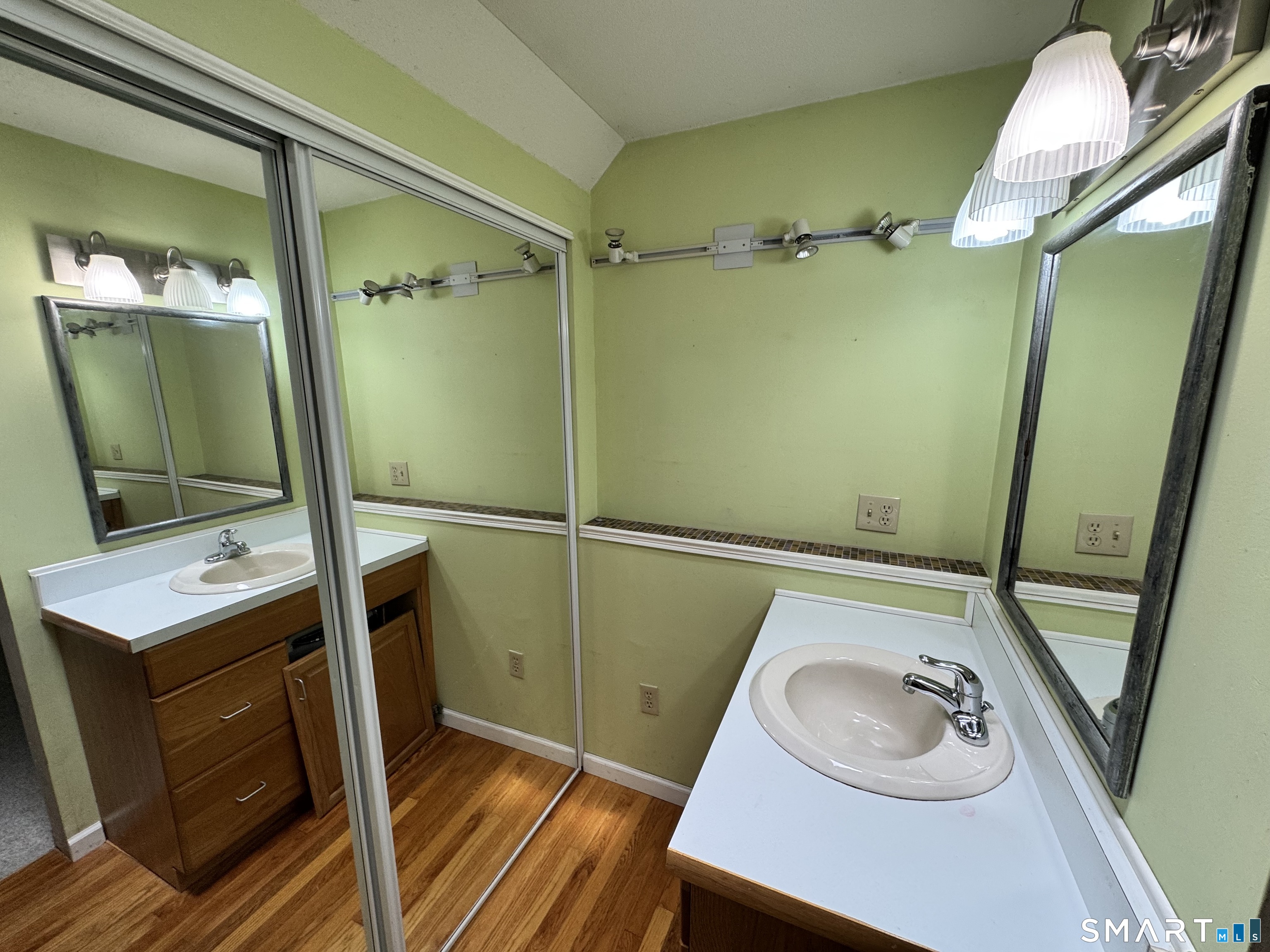 82 Timothy Terrace Windsor CT 06095