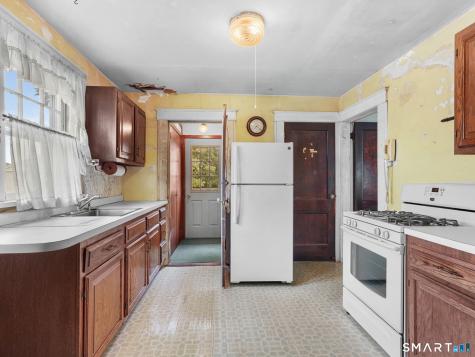 23 Forest Lawn Avenue Stamford CT 06905