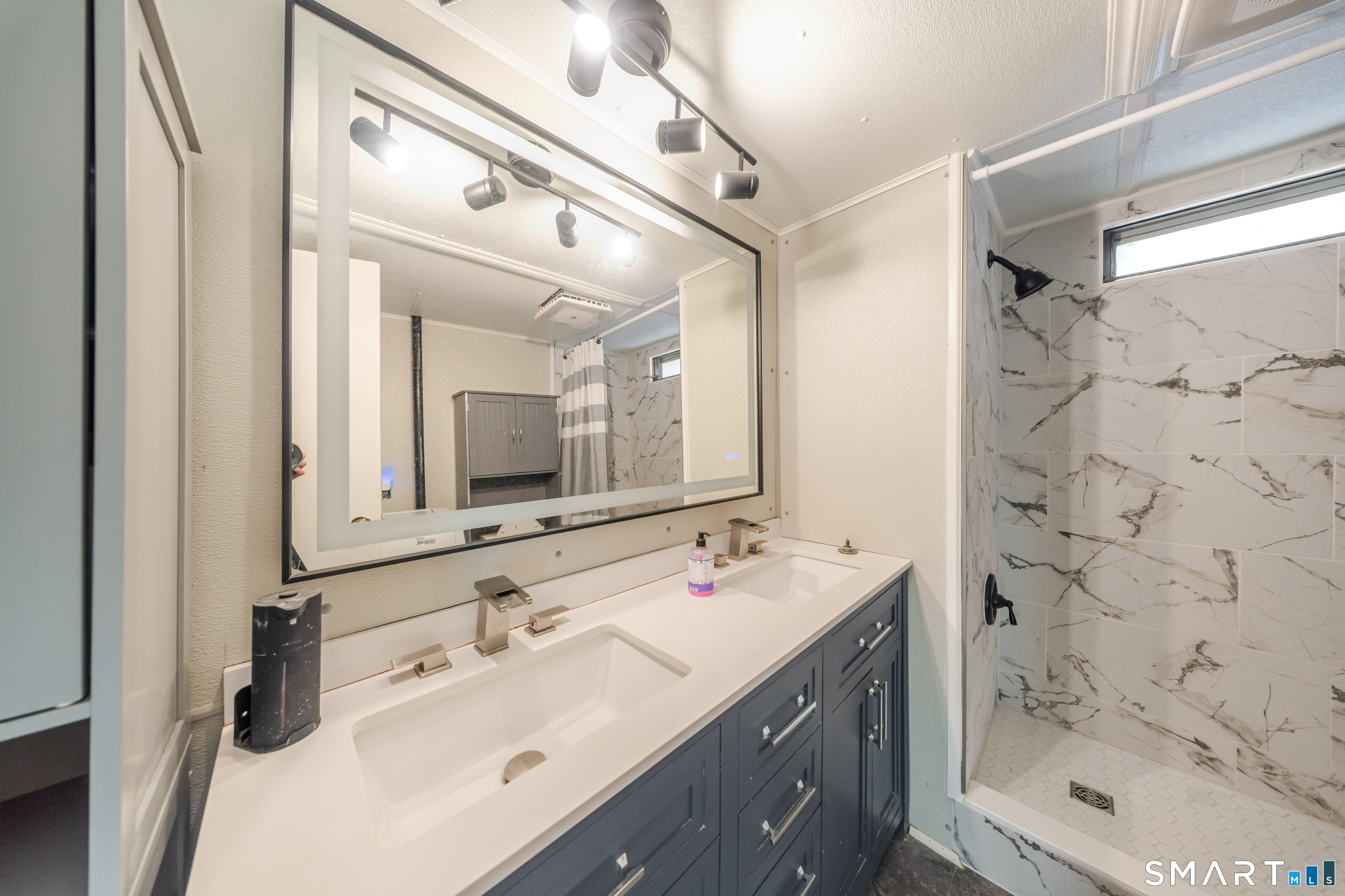 93 Shawnee Road East Hartford CT 06118