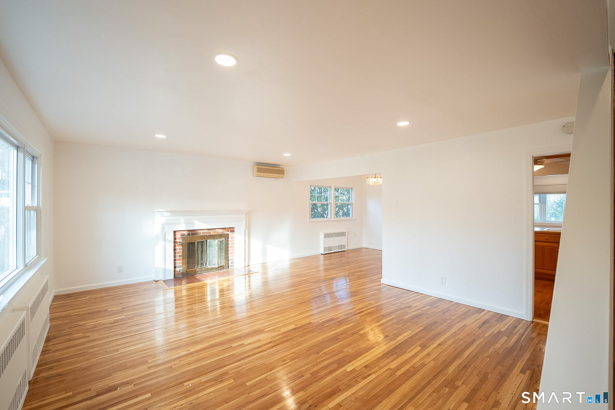 20 Oak Ridge Gate Danbury CT 06810