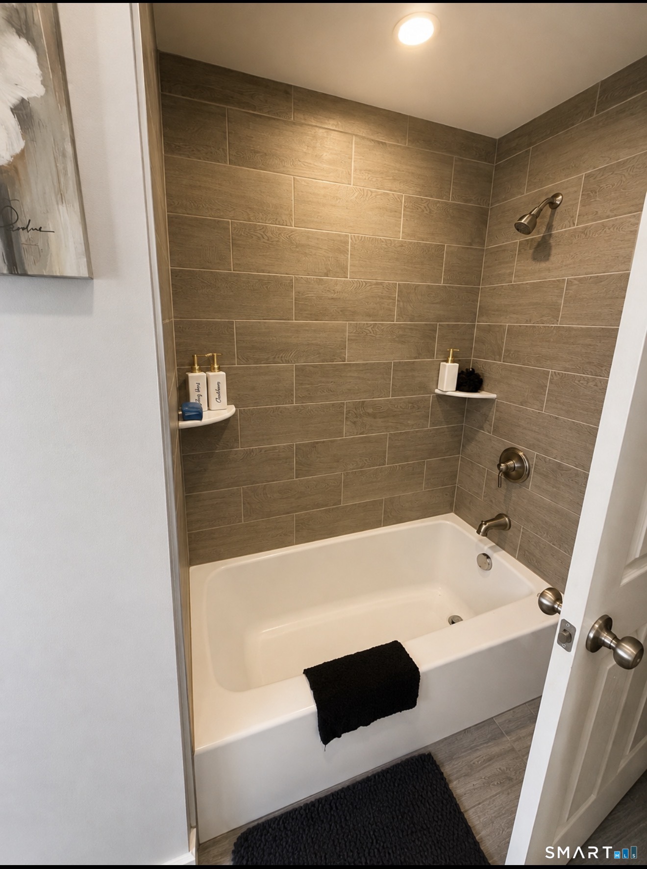 38 City Hill Court Naugatuck CT 06770