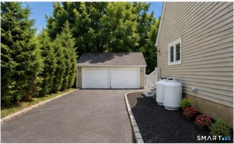 38 City Hill Court Naugatuck CT 06770