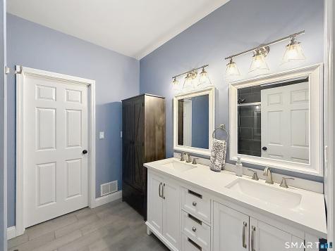 21 Birge Avenue Windsor Locks CT 06096