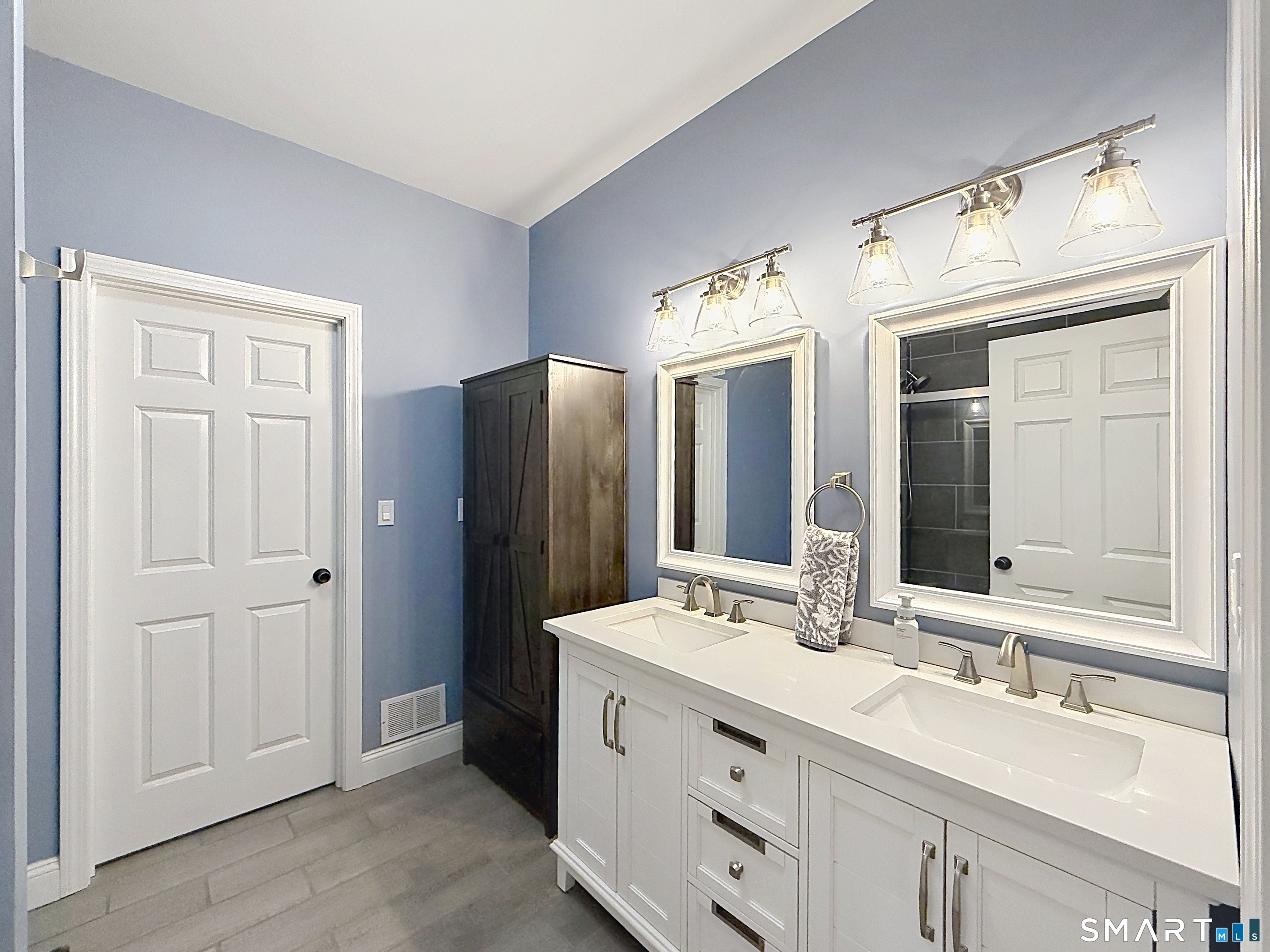 21 Birge Avenue Windsor Locks CT 06096