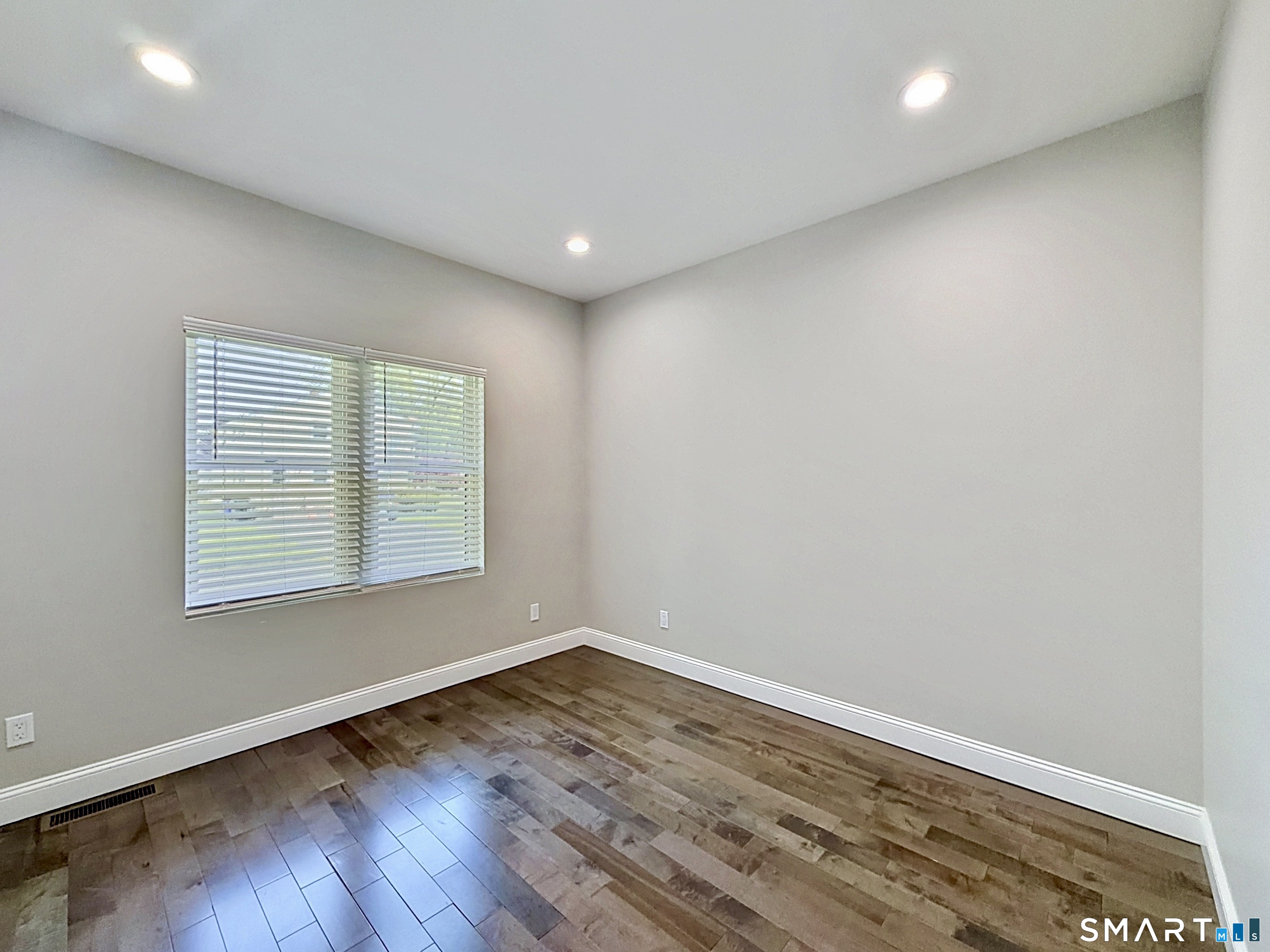 21 Birge Avenue Windsor Locks CT 06096