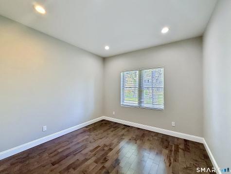 21 Birge Avenue Windsor Locks CT 06096