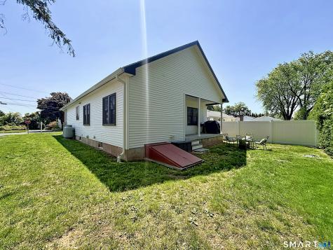 21 Birge Avenue Windsor Locks CT 06096