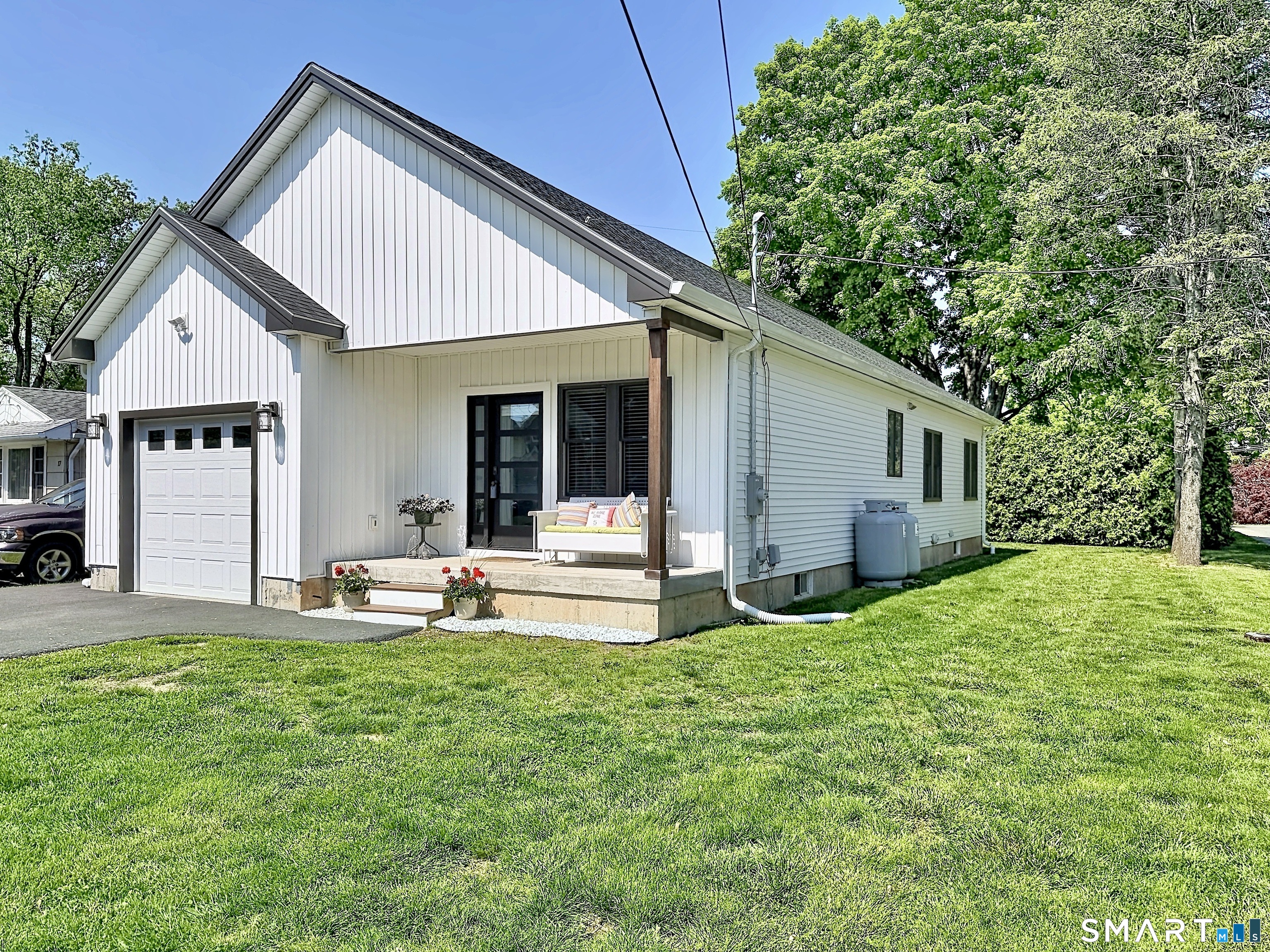 21 Birge Avenue Windsor Locks CT 06096