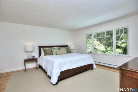 142 Horseshoe Lane Fairfield CT 06824