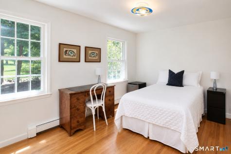 142 Horseshoe Lane Fairfield CT 06824