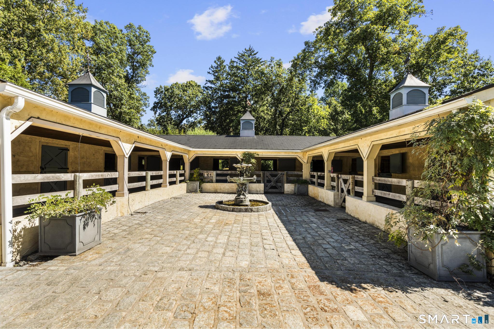 38-48-58 Quaker Lane Greenwich CT 06831