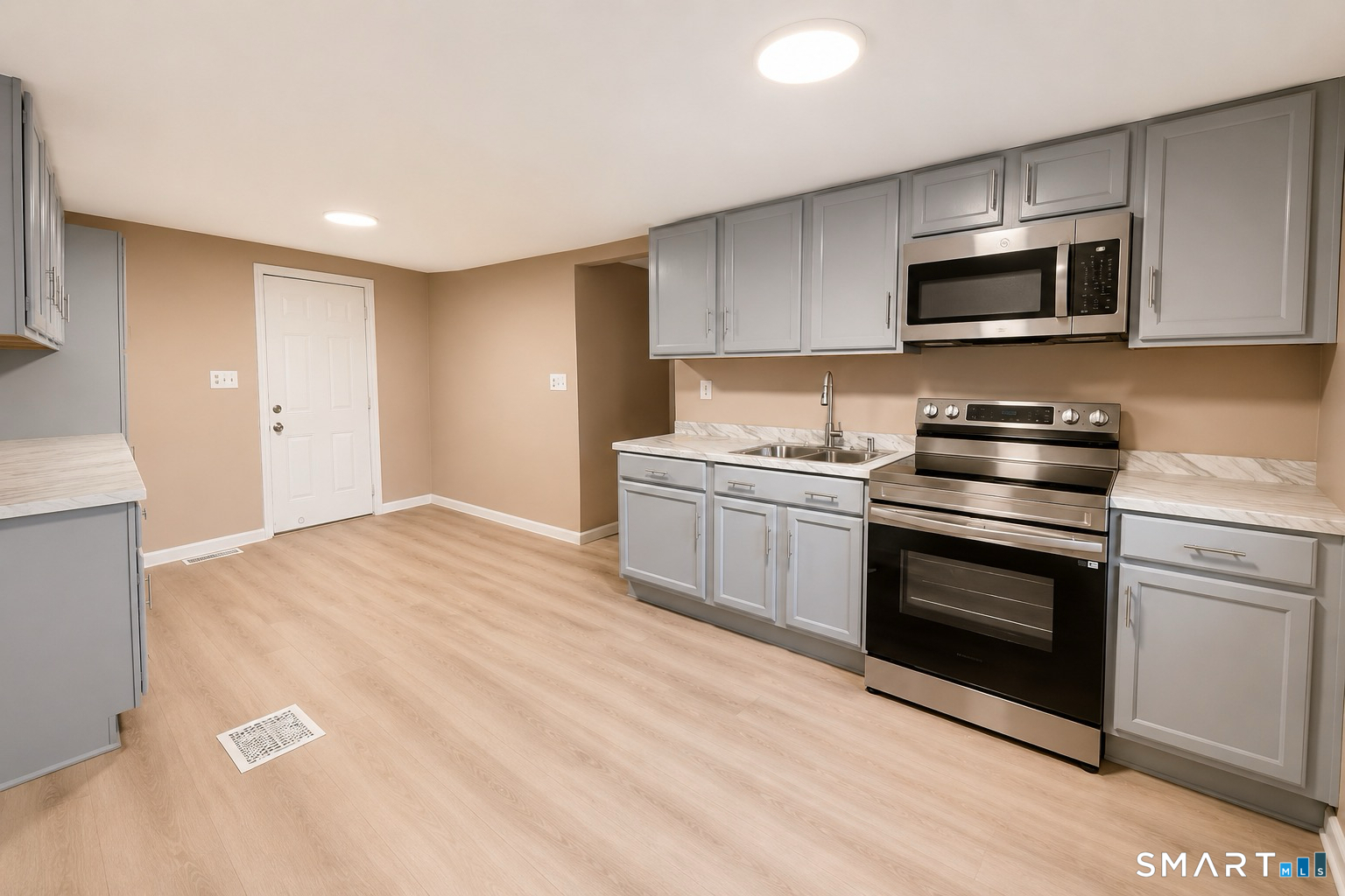 94 Wall Street Waterbury CT 06705