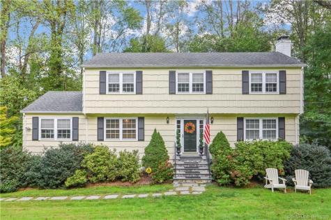 5 Ferndale Drive Easton CT 06612