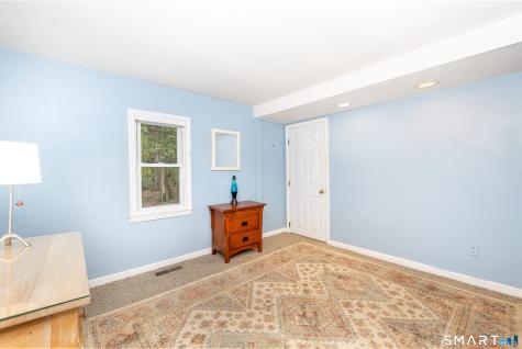 37 Sassacus Road Avon CT 06001