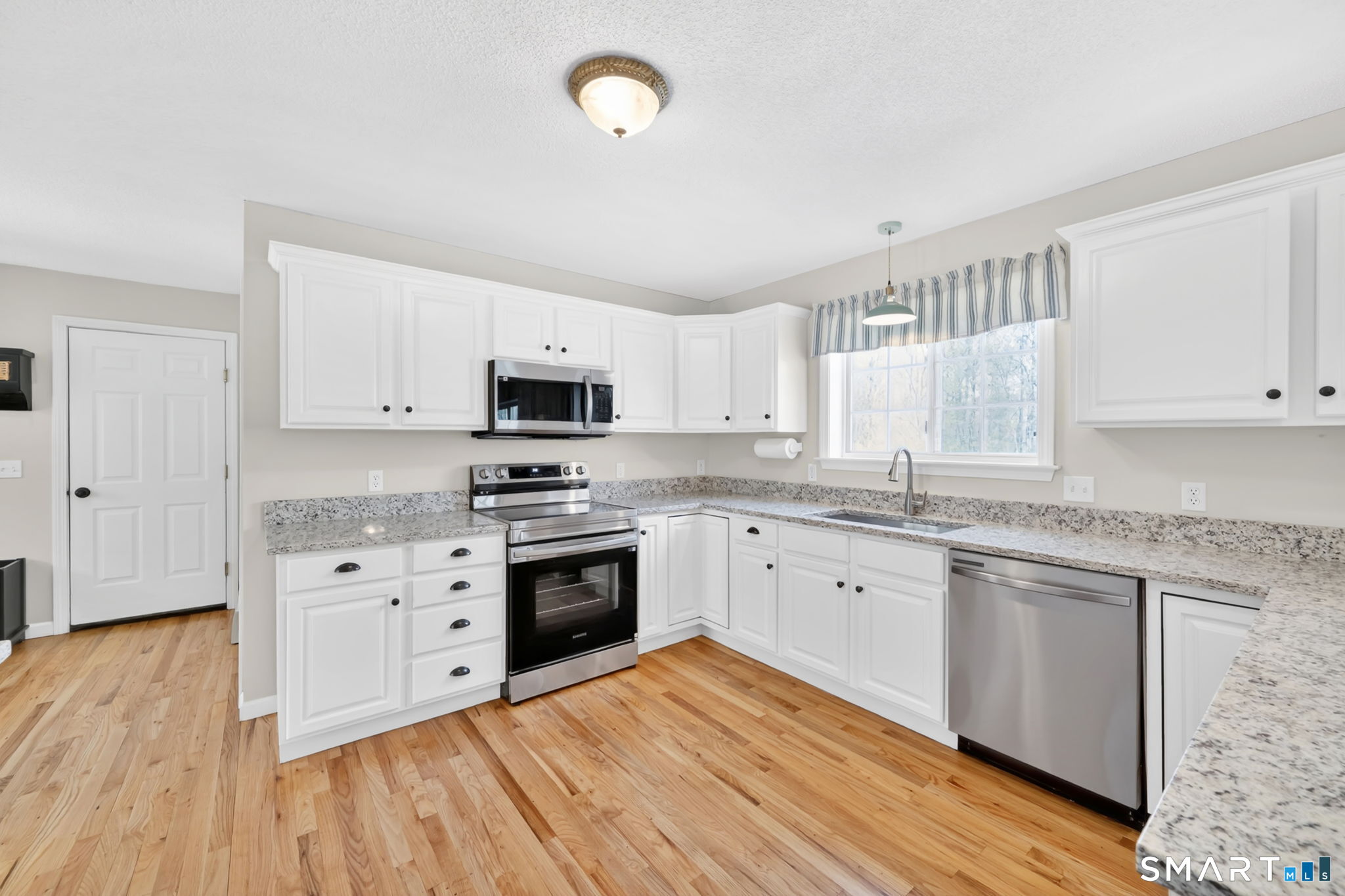 198 North Farms Road Coventry CT 06238