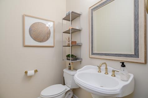 10 Wedgewood Court Newtown CT 06470