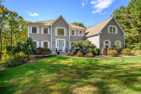 10 Wedgewood Court Newtown CT 06470