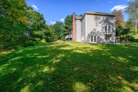 10 Wedgewood Court Newtown CT 06470