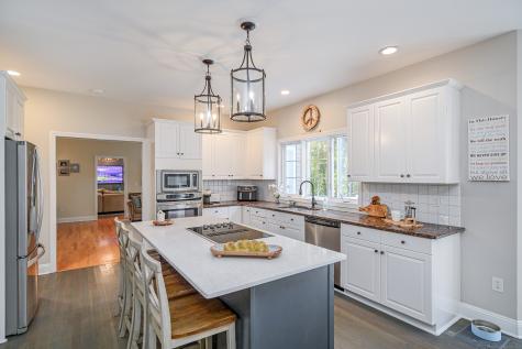 10 Wedgewood Court Newtown CT 06470