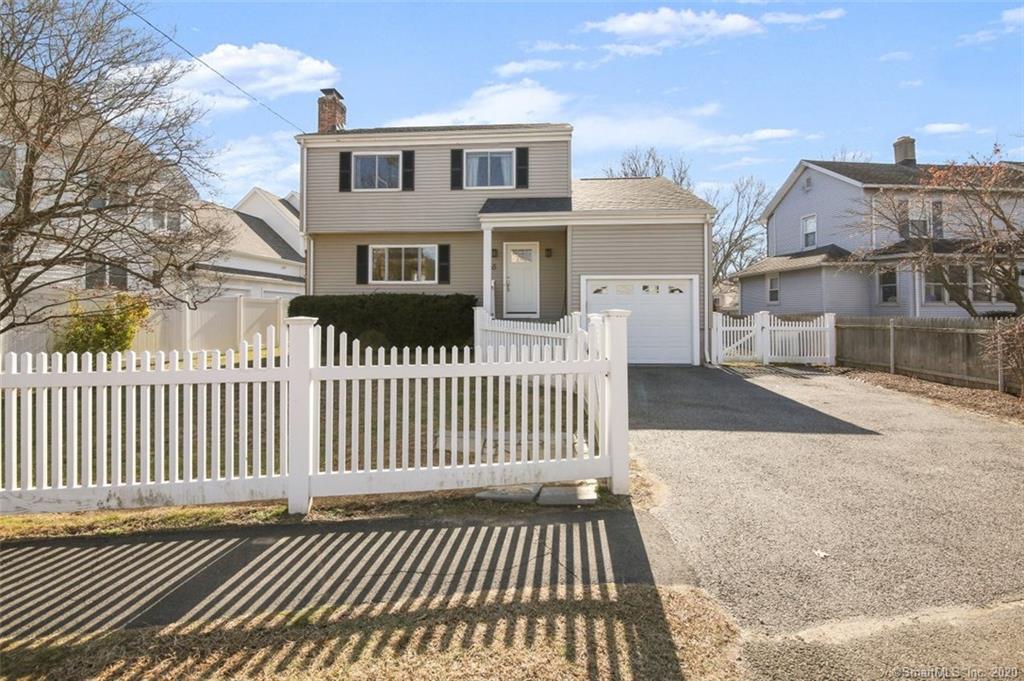 565 Oldfield Road Fairfield CT 06824