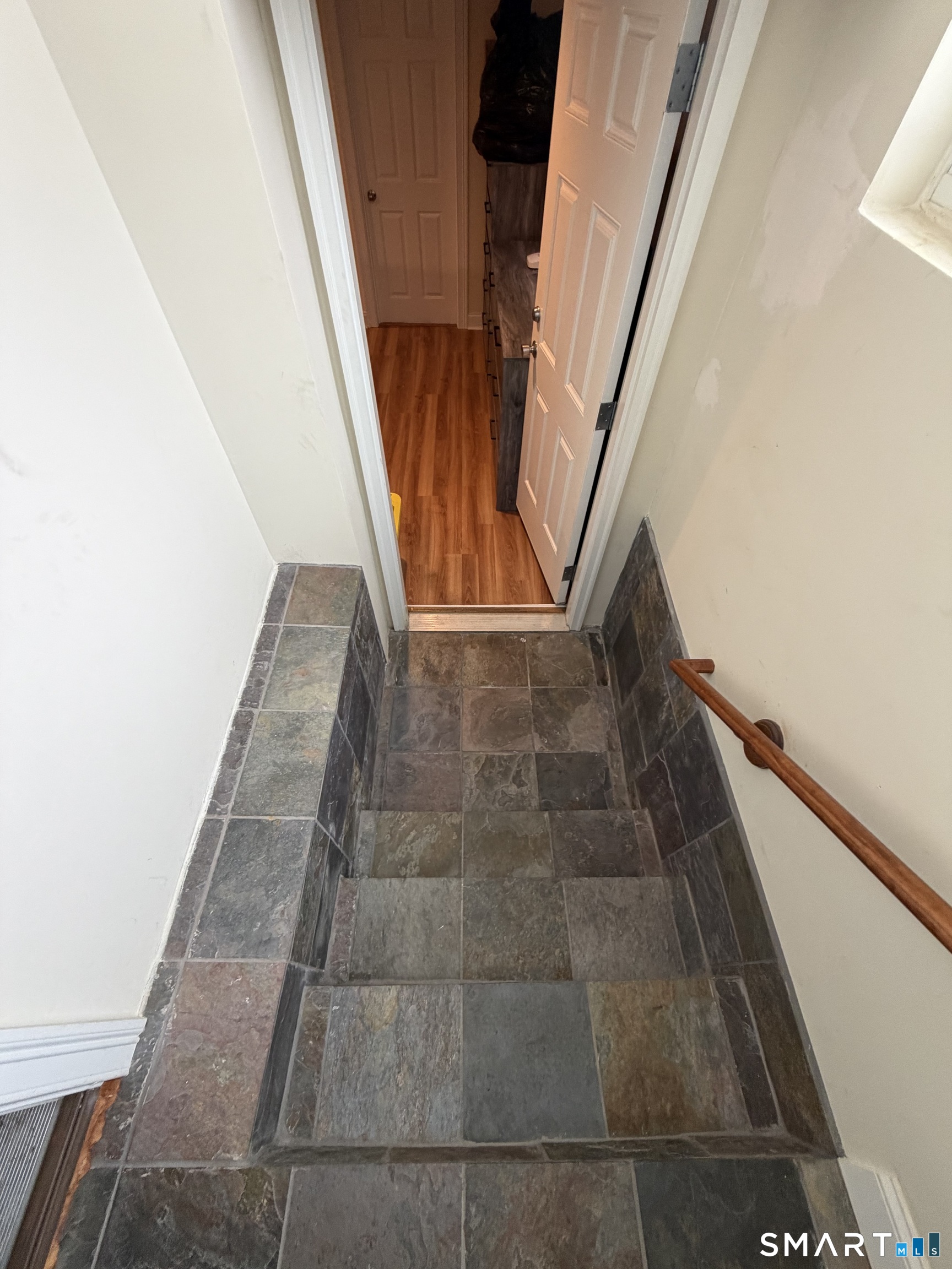 19 Gloria Place East Haven CT 06513