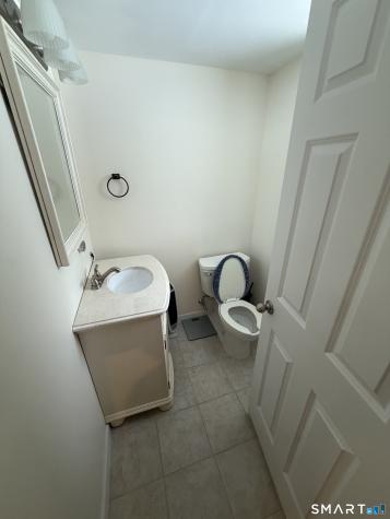 19 Gloria Place East Haven CT 06513