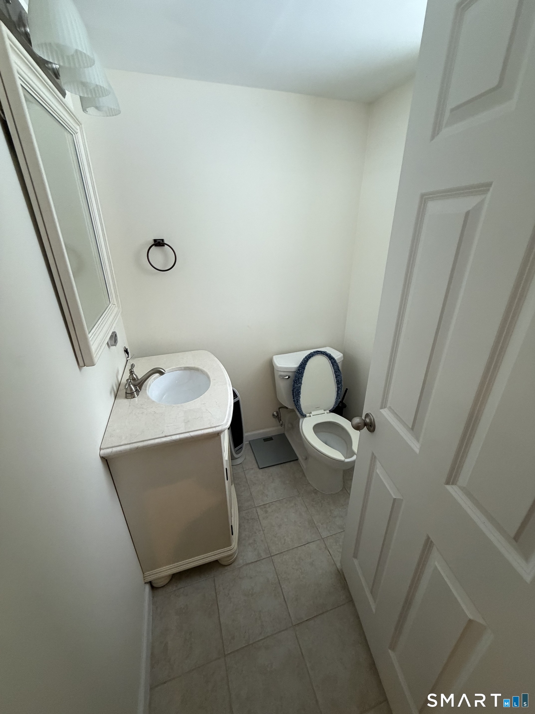 19 Gloria Place East Haven CT 06513