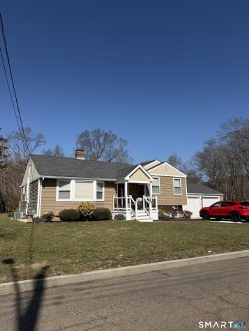 19 Gloria Place East Haven CT 06513