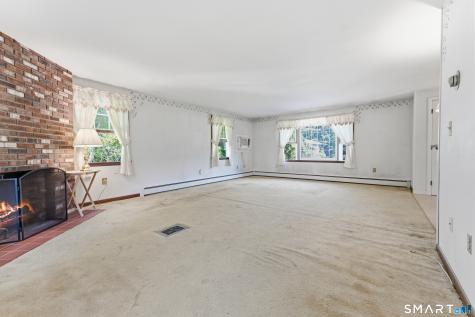 44 Occum Lane Montville CT 06382