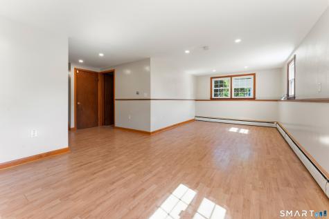 44 Occum Lane Montville CT 06382