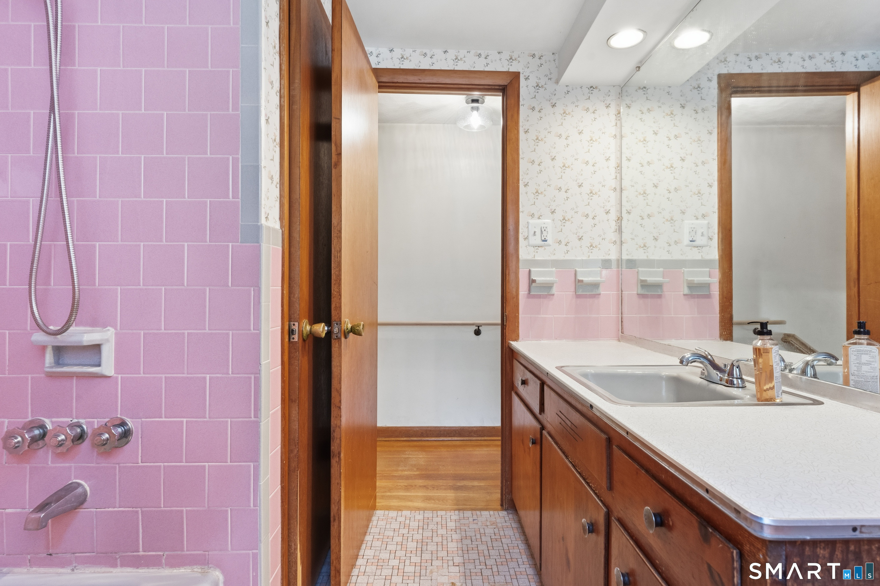 44 Occum Lane Montville CT 06382