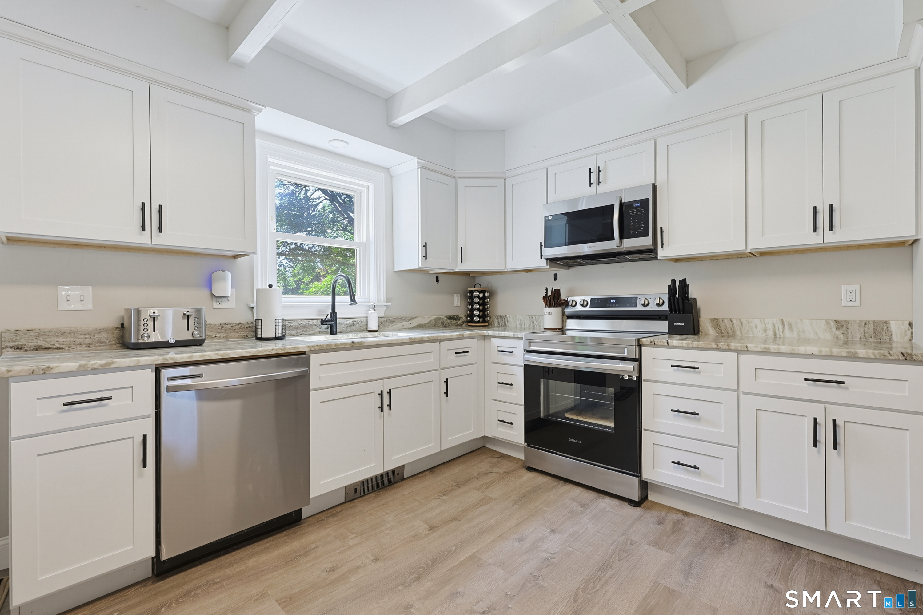 8 Whittemore Road Thompson CT 06255