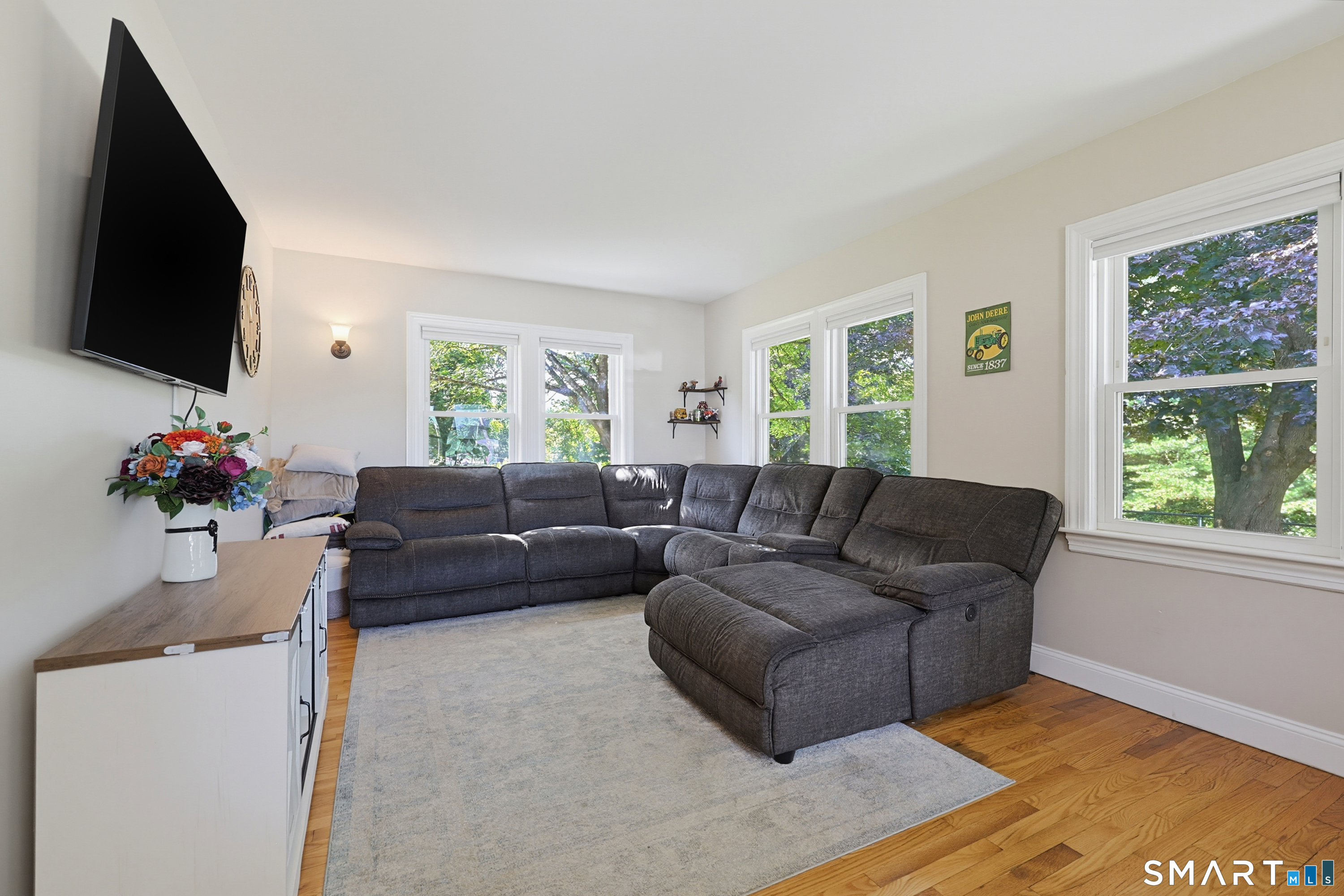 8 Whittemore Road Thompson CT 06255
