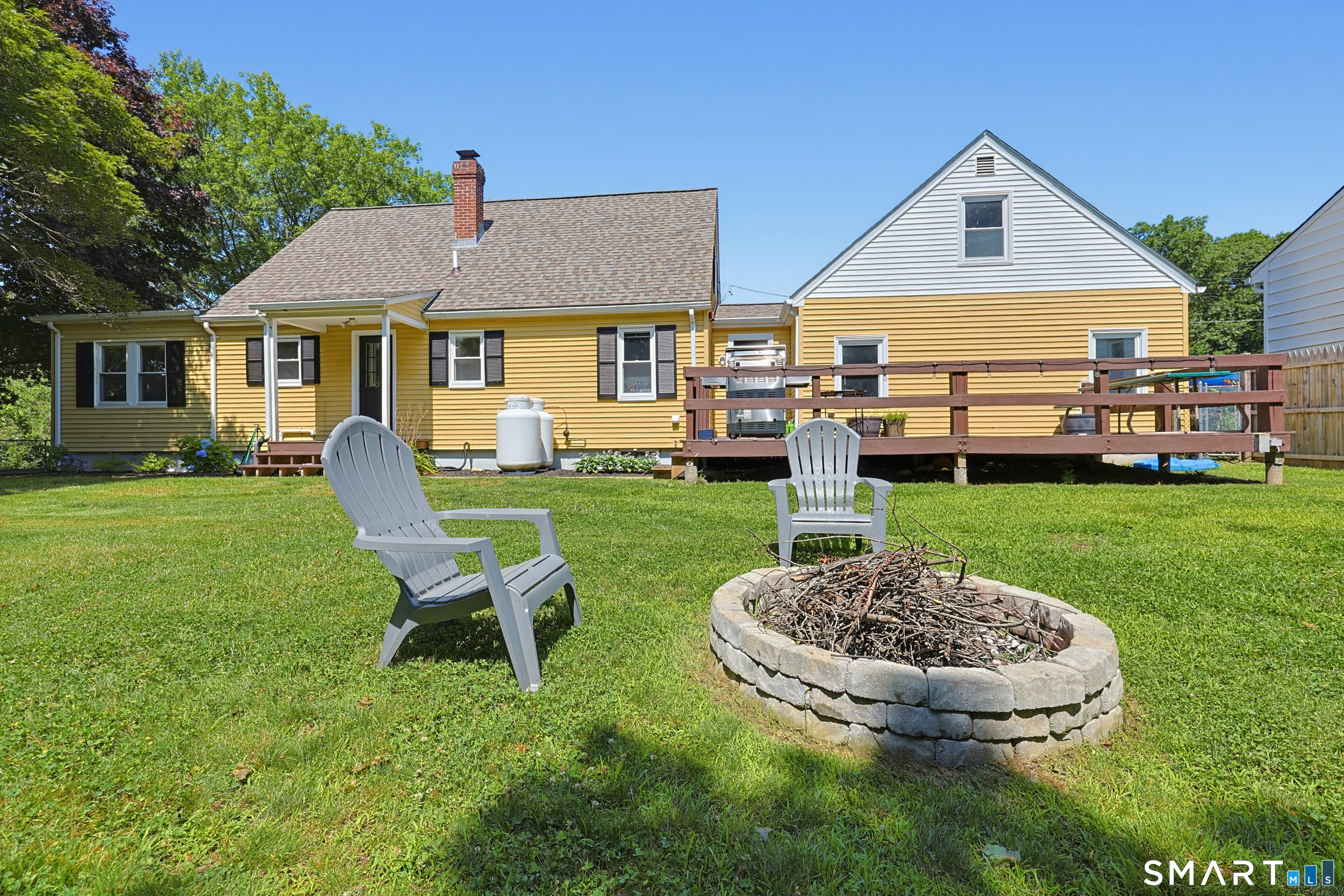8 Whittemore Road Thompson CT 06255