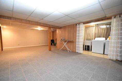 64 North Park Street Ellington CT 06029