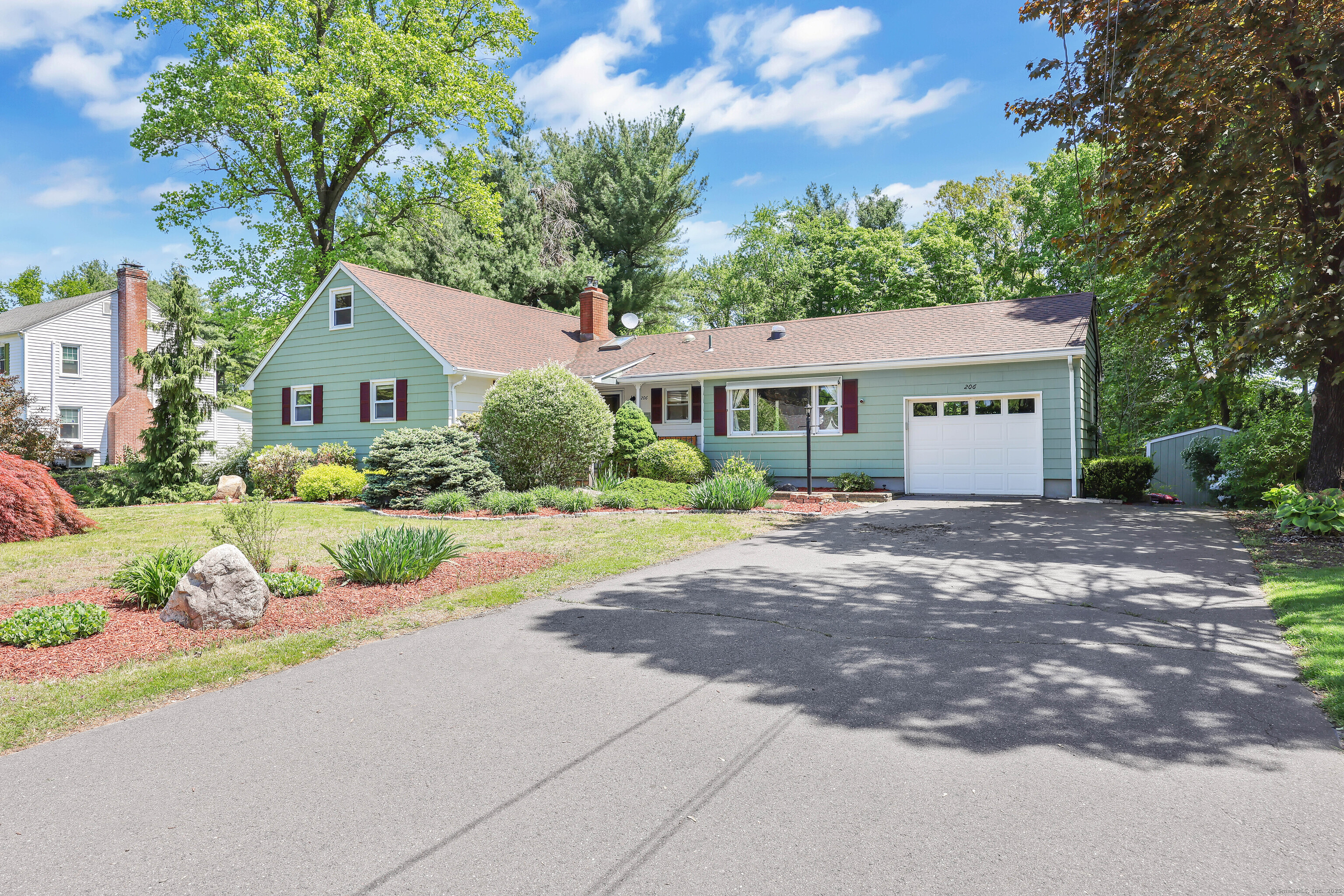 206 Long Hill Road South Windsor CT 06074