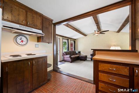 39 Plainfield Street Enfield CT 06082