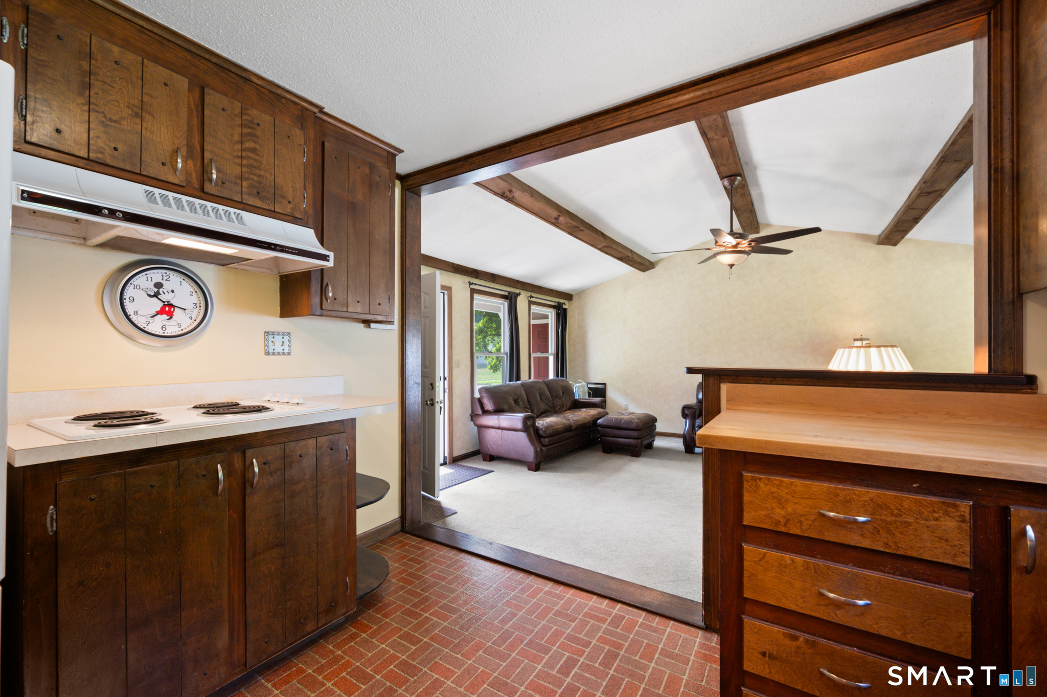39 Plainfield Street Enfield CT 06082