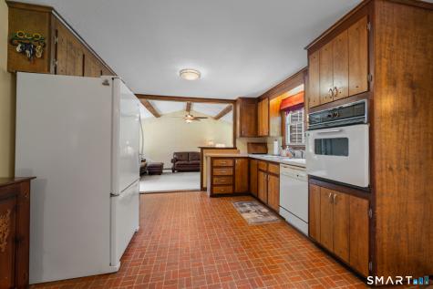 39 Plainfield Street Enfield CT 06082